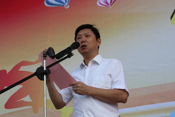 张红专院长宣布冬季长跑启动 张红专院长宣布冬季长跑启动