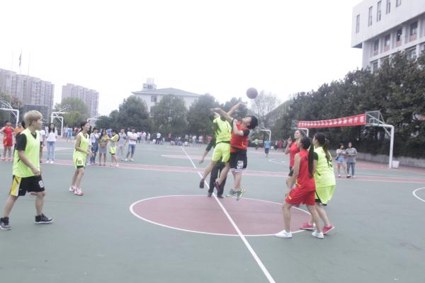 女生帅气开球 女生帅气开球
