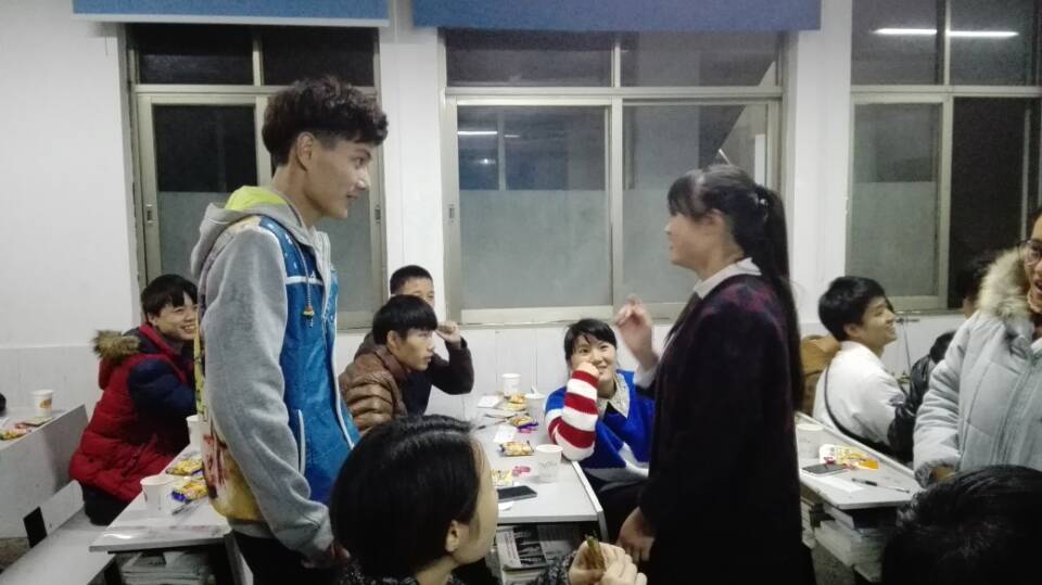 学生互动