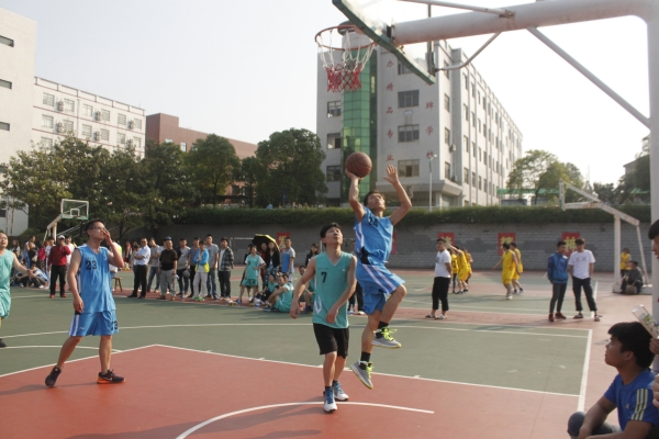 李奇老师三步上篮
