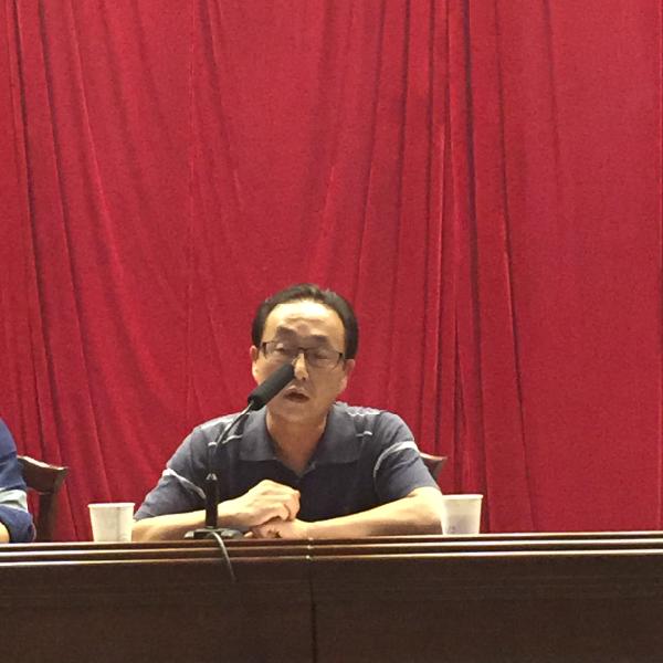 系副主任李鲤总结发言 系副主任李鲤总结发言