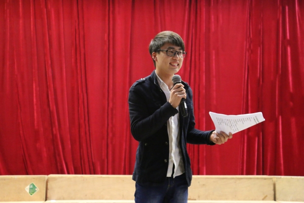 文娱部部长宣布比赛成绩 文娱部部长宣布比赛成绩