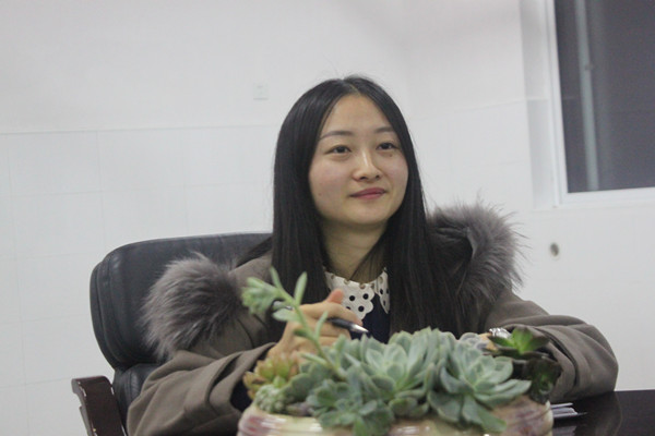 分院学工秘书李郴主持 分院学工秘书李郴主持