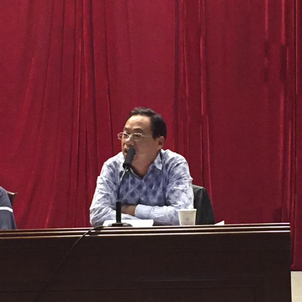 教研室主任曹新建发言 教研室主任曹新建发言