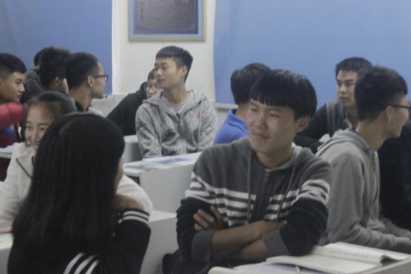 互动中