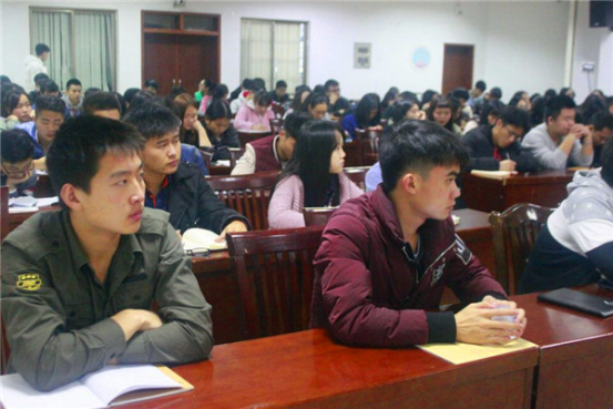 分院团学社、文工团全体成员参加大会 分院团学社、文工团全体成员参加大会