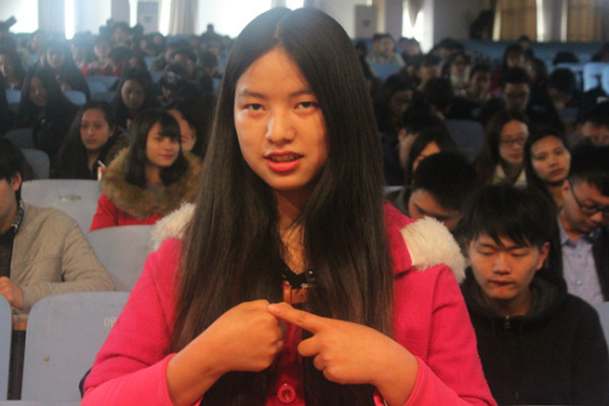学生干部真学习手语
